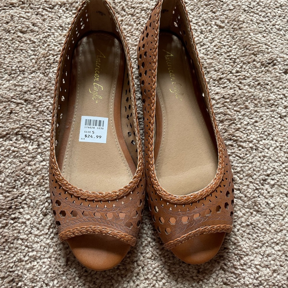 American Eagle flats